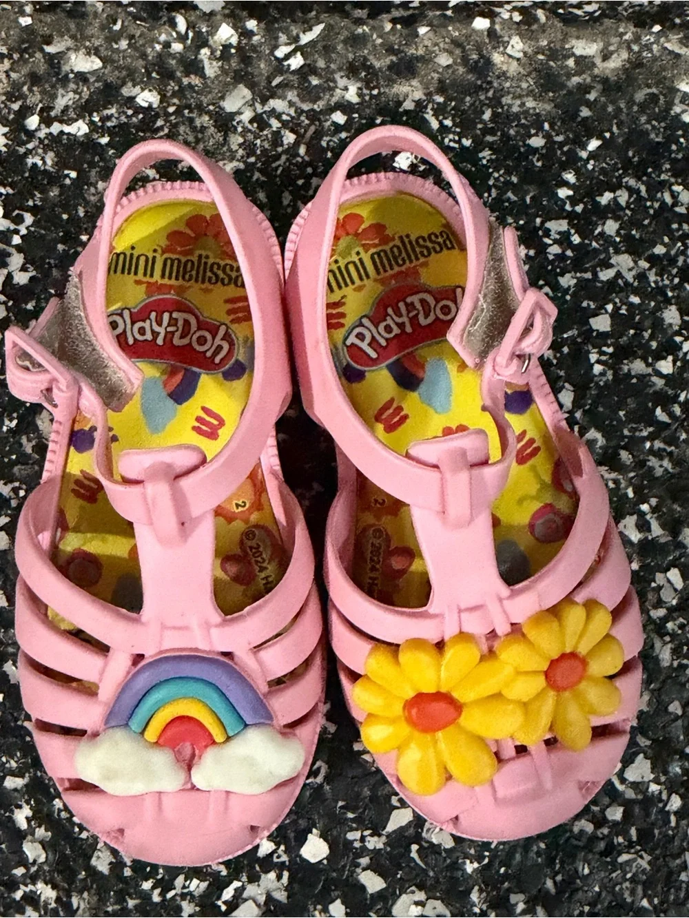 EUC Mini Melissa Possession Baby Sandals Size 8. Pink PlayDoh